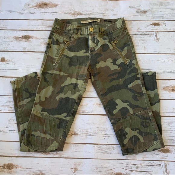 🌟3 FOR $35🌟Zara Trafulac camo skinny jeans